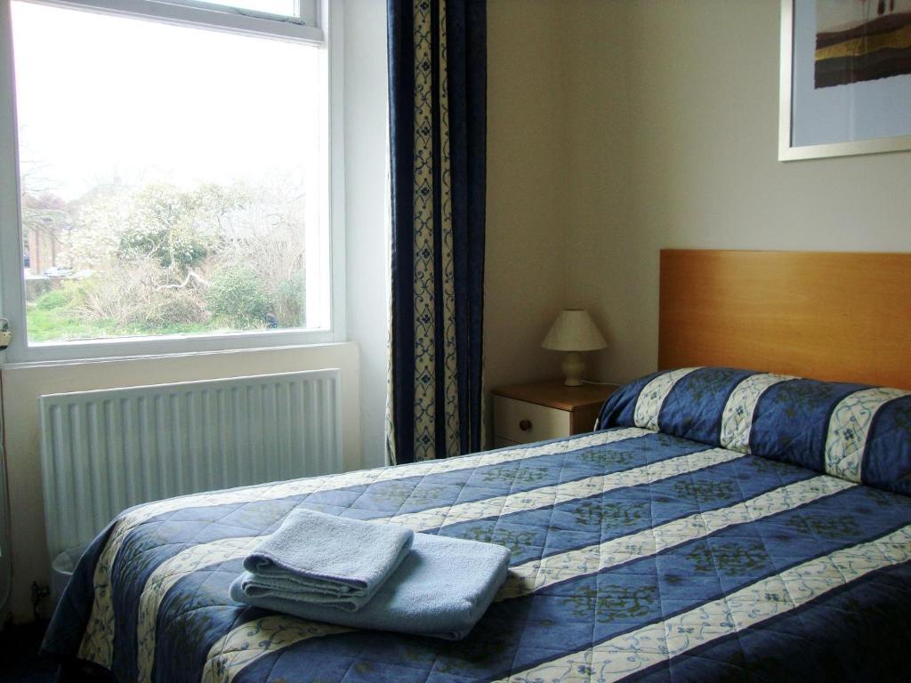 Clock Tower Hotel Exeter Room photo