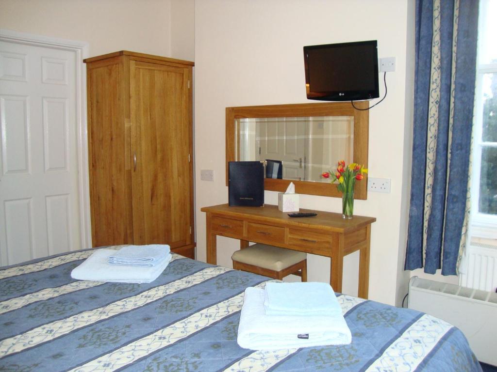 Clock Tower Hotel Exeter Room photo